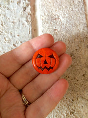 Halloween beads, pumpkin beads, jack o lantern beads, halloween jewelry big orange beads, chunky craft supplies for wire bangle or jewelry