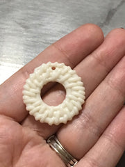 White Ratton Acrylic Beads, circle cutout acrylic 32mm Earring Necklace pendant bead, one hole at top DIY blanks rattan straw hay