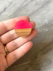 Wood Grain + Hot Pink resin Beads, round cutout acrylic 29mm Earring Necklace pendant bead, one hole at top DIY wooden blanks circle