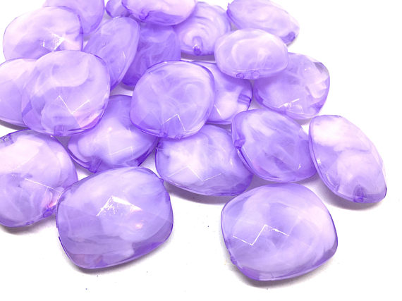 Creamy lavender Beads, Oval Faceted 31mm acrylic beads, chunky necklace, craft supplies, wire bangle beads, jewelry making, purple jewelry