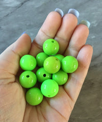 Green 16mm round beads, gumball beads, bubblegum beads, chunky beads lime necklace, apple green jewelry, chunky necklace