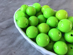 Green 16mm round beads, gumball beads, bubblegum beads, chunky beads lime necklace, apple green jewelry, chunky necklace