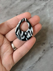 Black & White Resin Beads, Teardrop shape acrylic 38mm Long Earring or Necklace pendant bead, one hole white jewelry zebra animal print