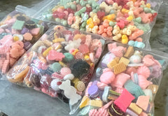 WHOLESALE! Huge Lot Kawaii Girly charms and cabochons, pink bears bows candy cupcakes pendants beads