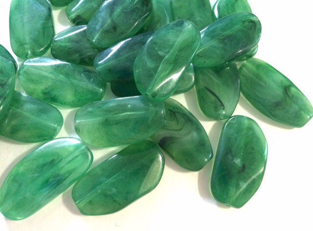 Large JALAPENO GREEN Gem Stone Beads - Acrylic Beads that look like st –  Swoon & Shimmer